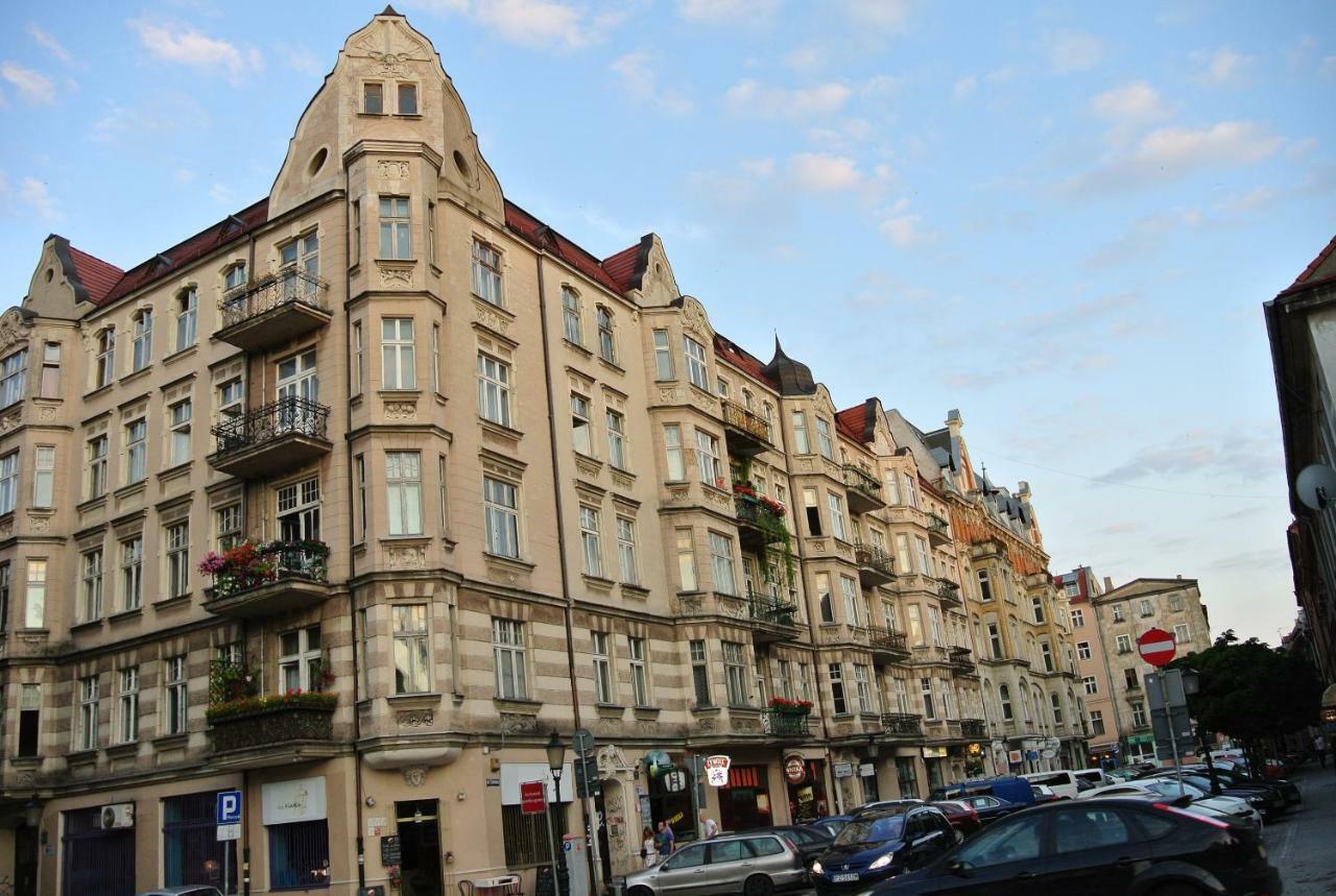 Loft Z Baldachimem Apartment พอซนาน ภายนอก รูปภาพ